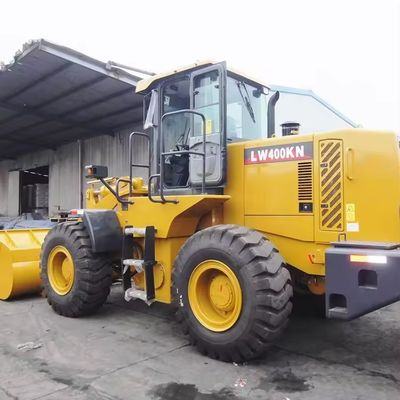 92 KW フロントローダー LW400FN 4 トンの車輪ローダー トラクター 23.5-25 設計