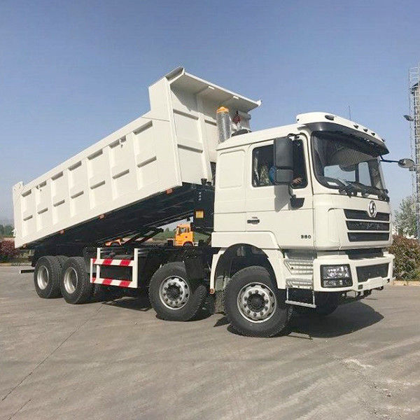 シャックマン 8X4 重機用ダンプトラック LHD貨物タンク 寸法 6800*2350*1600mm
